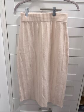 Max Mara 100% Cashmere Ribbed Knit Midi Skirt (matching top available)